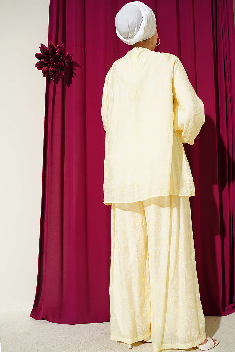Loose Patterned Two-Piece Set with Ruffled Front - Yellow