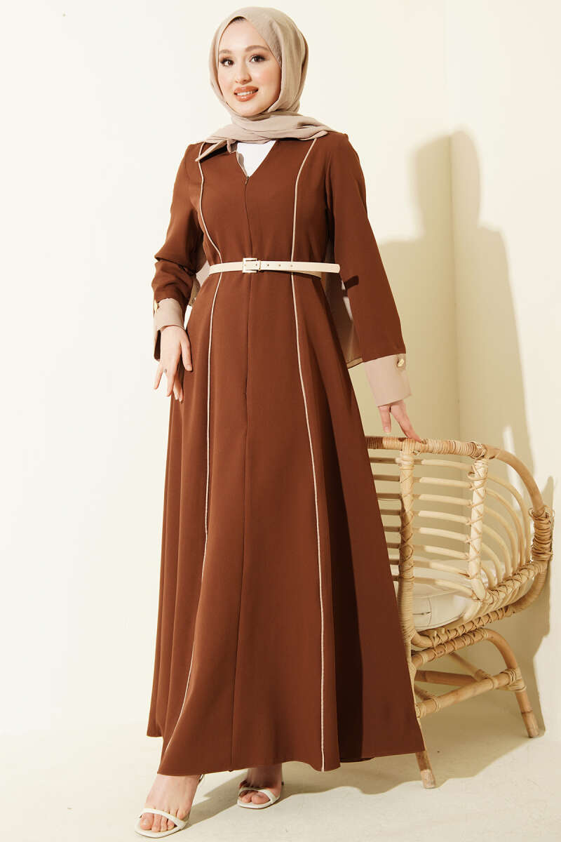 Single-Belt Dress with Concealed Front Zip - Brown