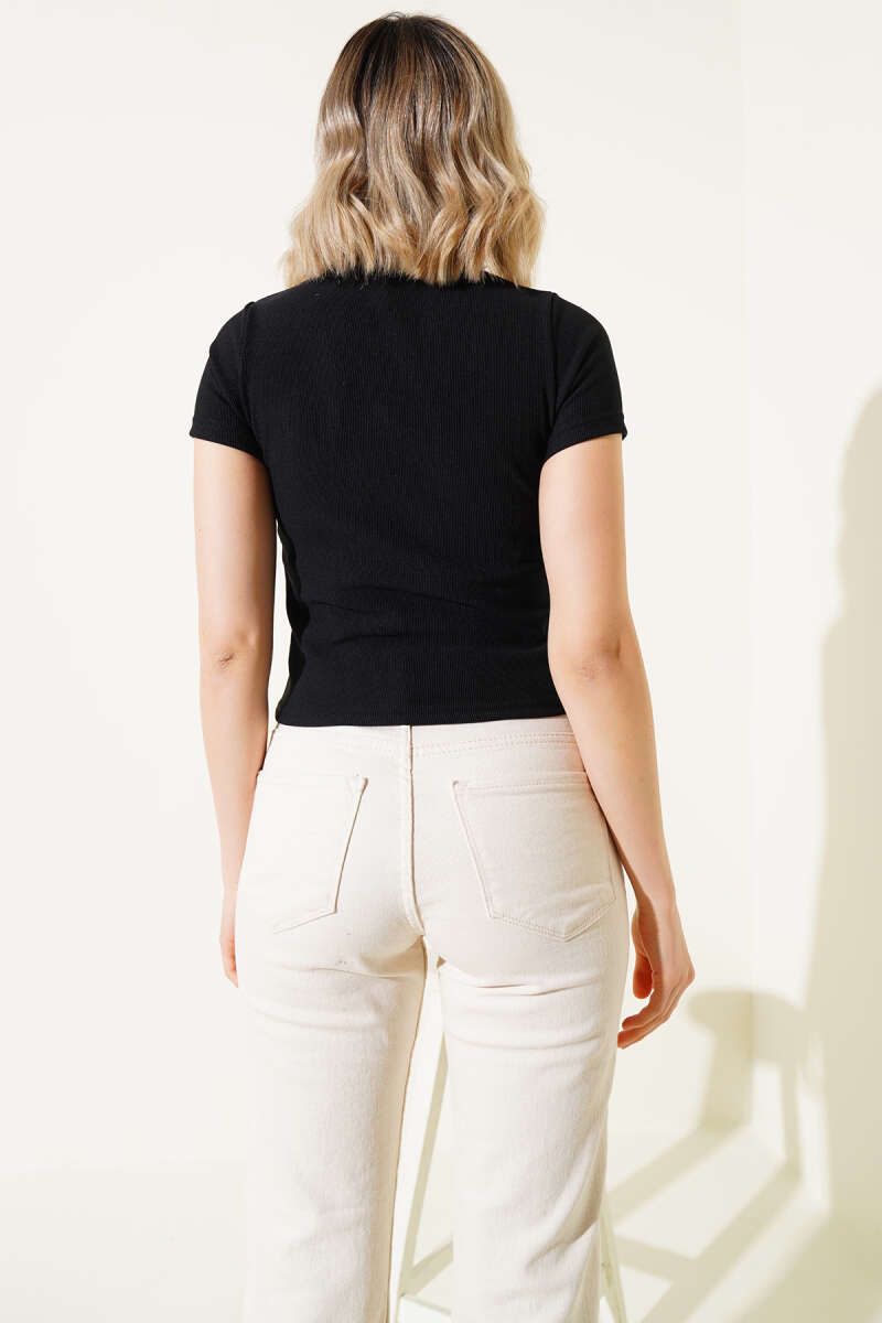 Ribbed Crop Top with Pearl Front - Black