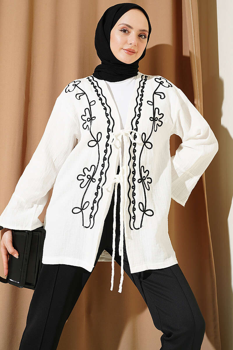 Muslin Kimono with Front Embroidery and Ties - Ecru