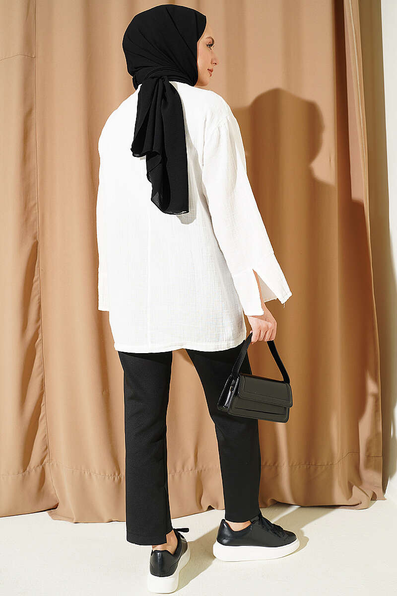 Muslin Kimono with Front Embroidery and Ties - Ecru