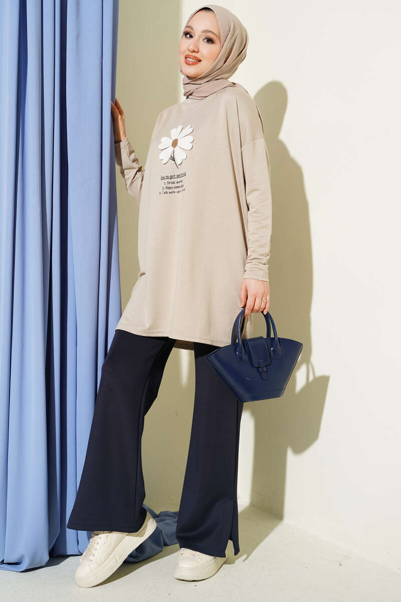 Tunic with Daisy Emblem - Beige