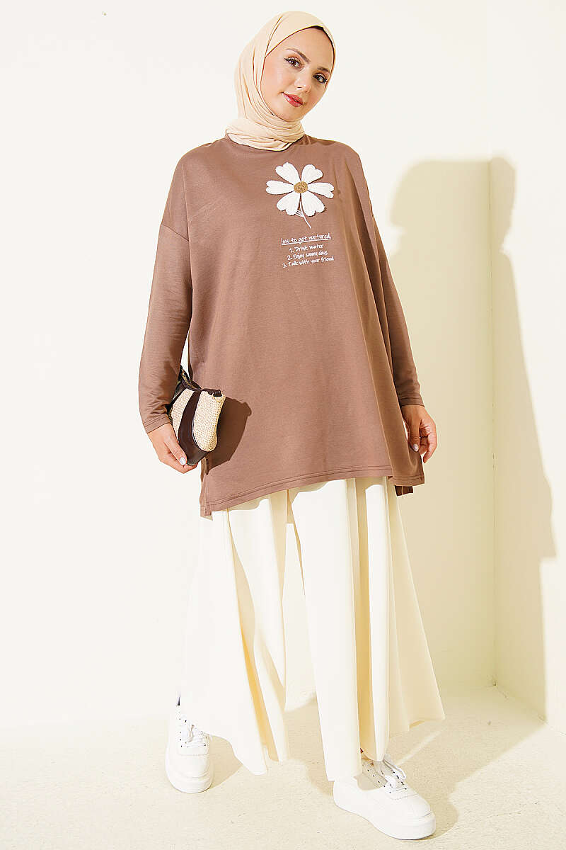 Tunic with Daisy Emblem - Latte