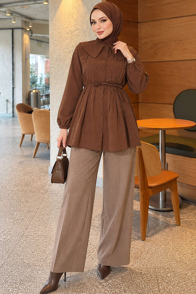 Pleated-Front Sailor-Collar Shirt - Brown