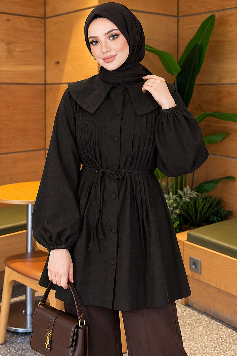 Pleated-Front Sailor-Collar Shirt - Black