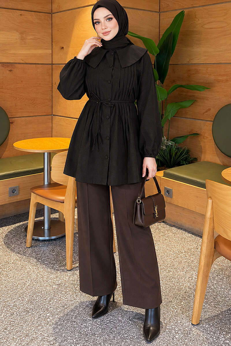 Pleated-Front Sailor-Collar Shirt - Black