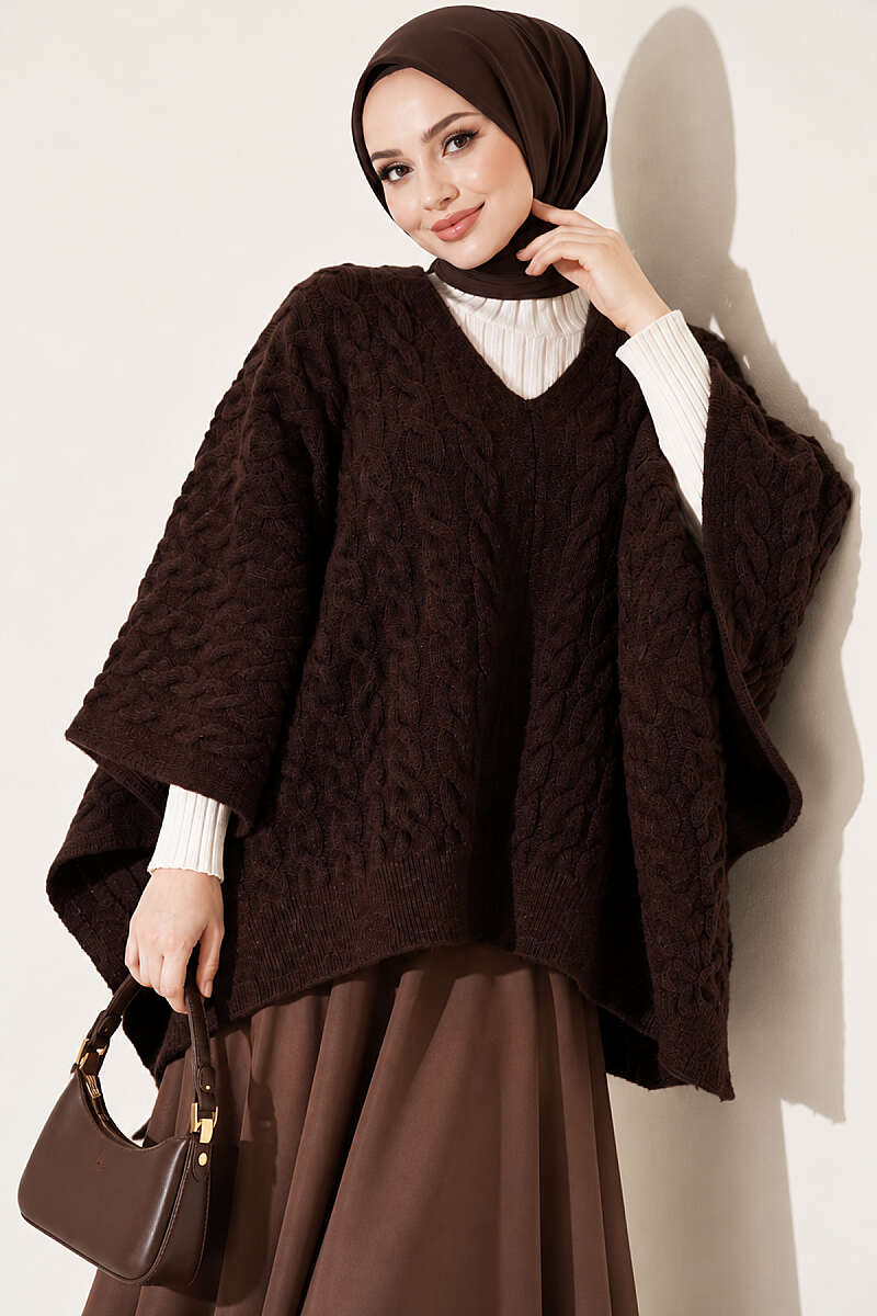 Cable-Knit Poncho - Brown