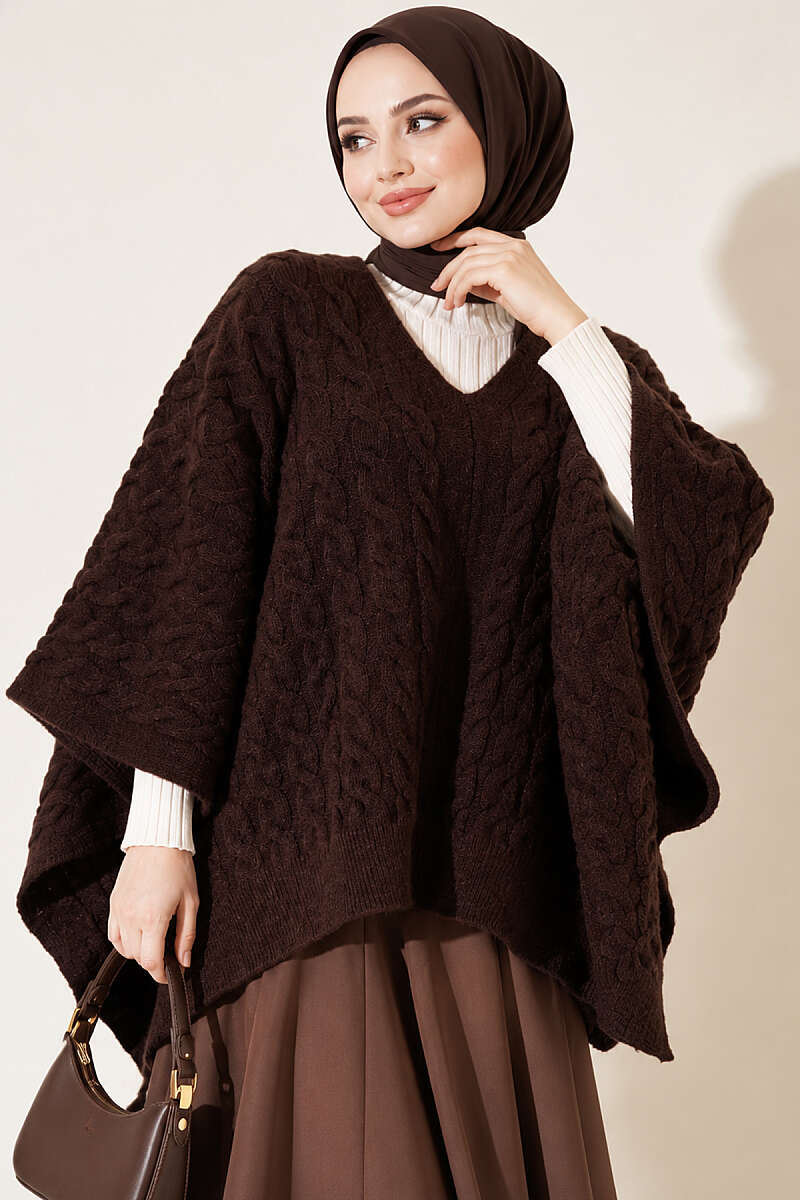 Cable-Knit Poncho - Brown