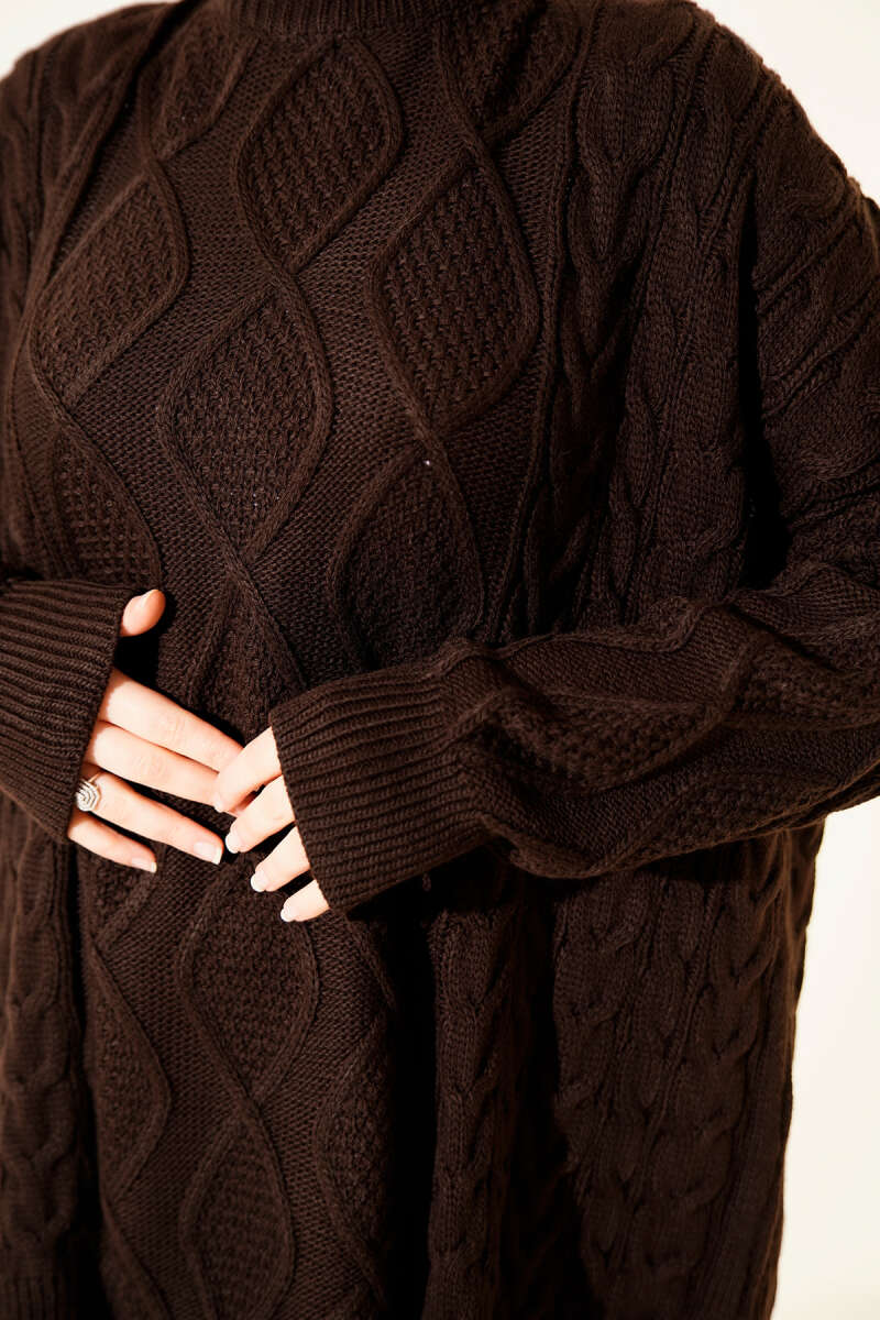 Chunky Knit Sweater - Dark Brown