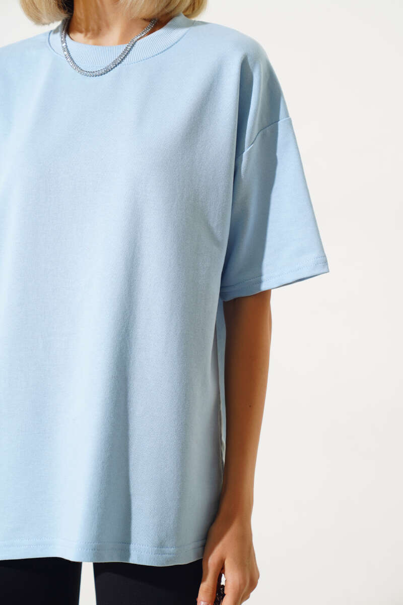 Oversized Basic T-Shirt - Light Blue