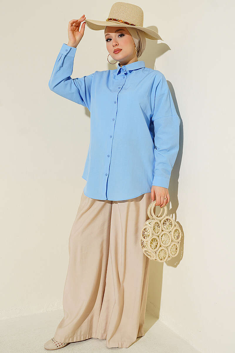 Oversized Shirt - Light Blue