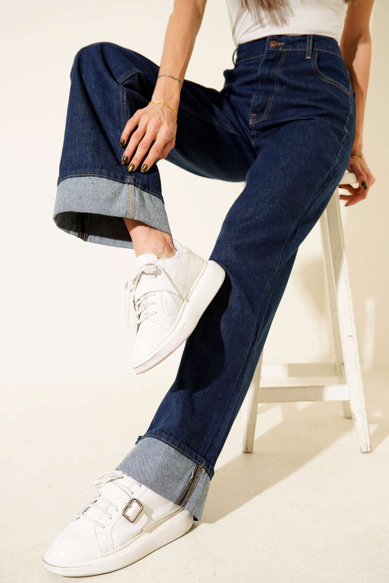 Turn-Up Jeans - Classic Denim