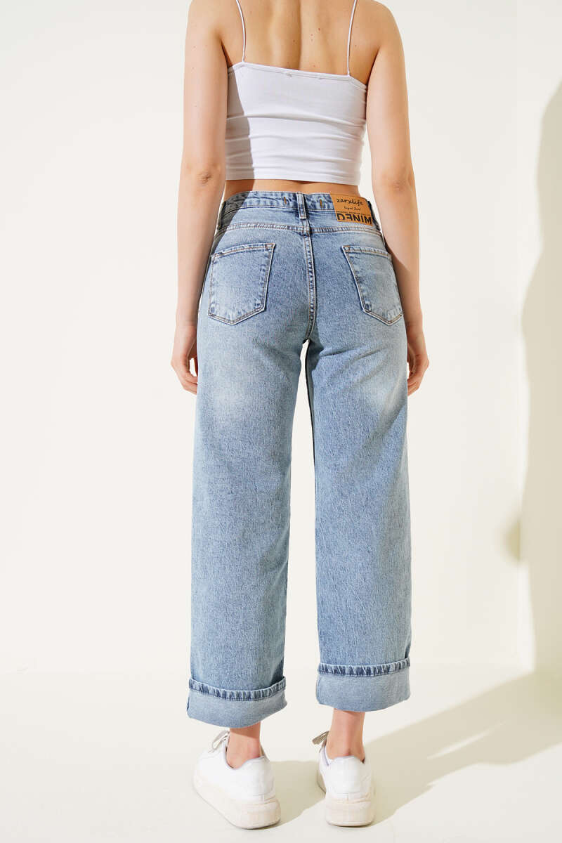 Turn-Up Hem Jeans - Ice Blue