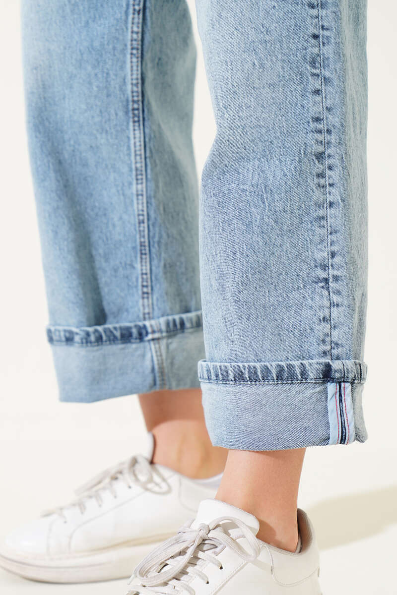 Turn-Up Hem Jeans - Ice Blue