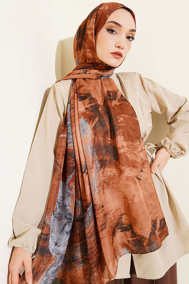 Vio Light Palette Print Shawl - Latte