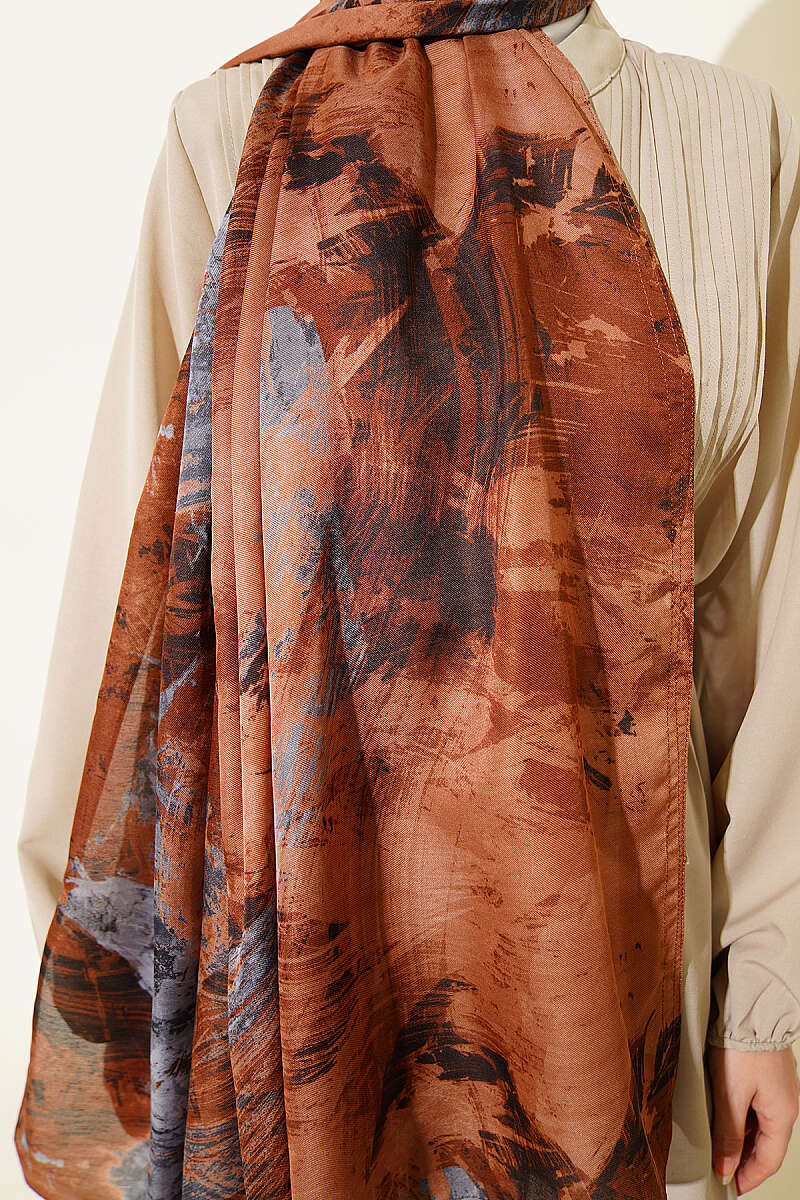 Vio Light Palette Print Shawl - Latte