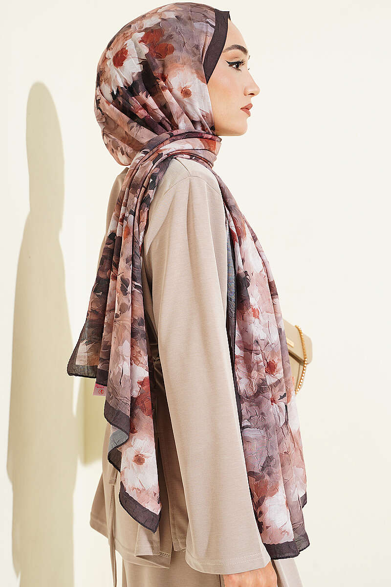 Daisy Print Bamboo Crinkle Shawl - Chestnut