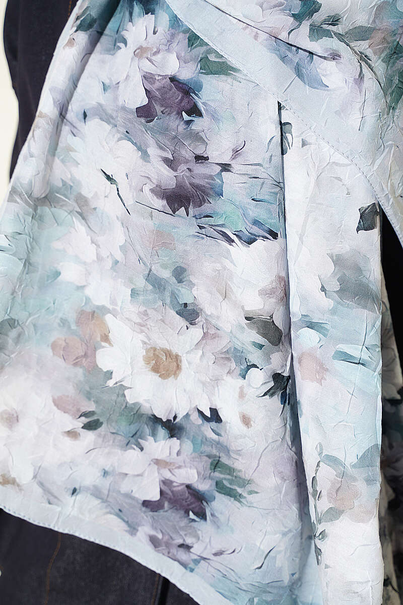 Daisy Print Bamboo Crinkle Shawl - Mint