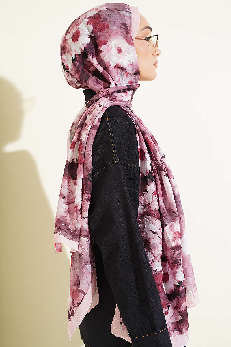 Daisy Print Bamboo Crinkle Shawl - Pink