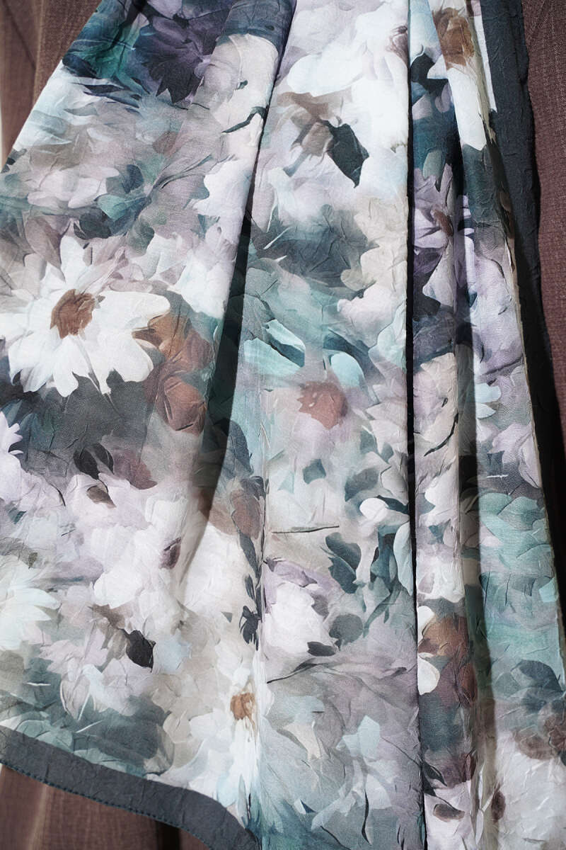 Daisy Print Bamboo Crinkle Shawl - Emerald