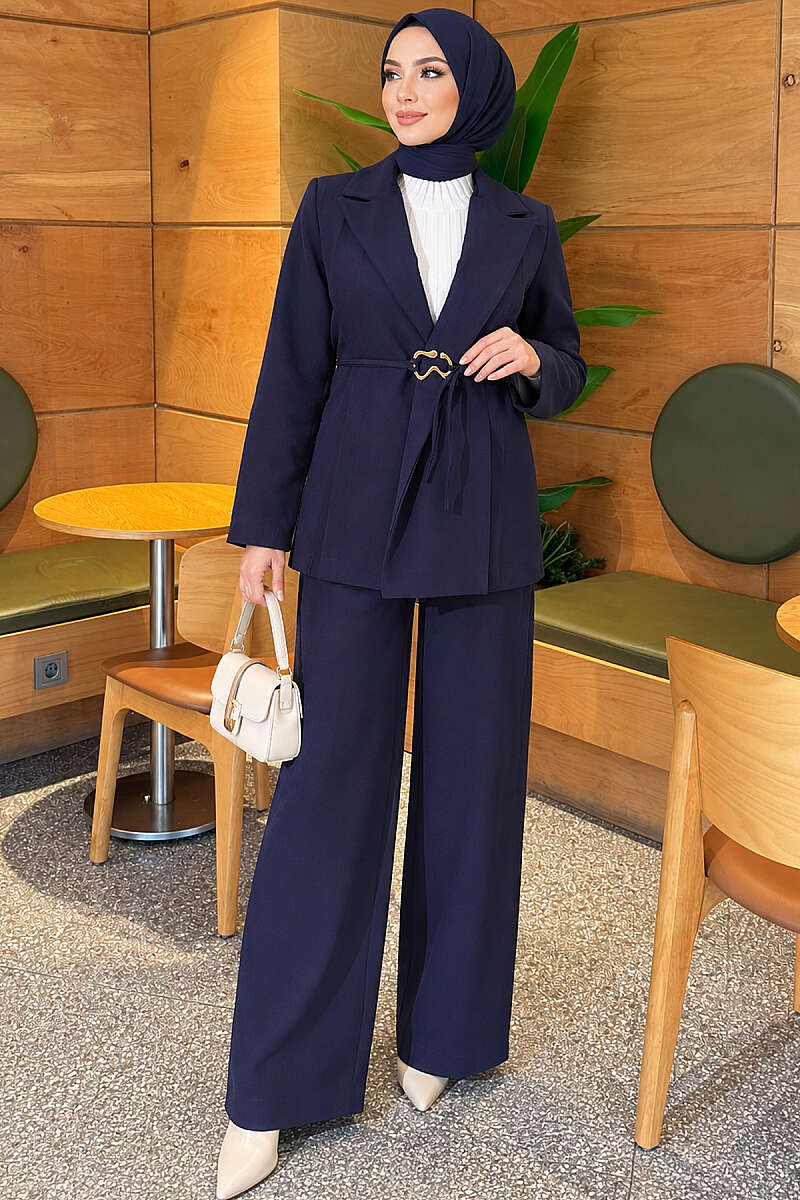 Two-Piece Set with Panelled Jacket - Navy