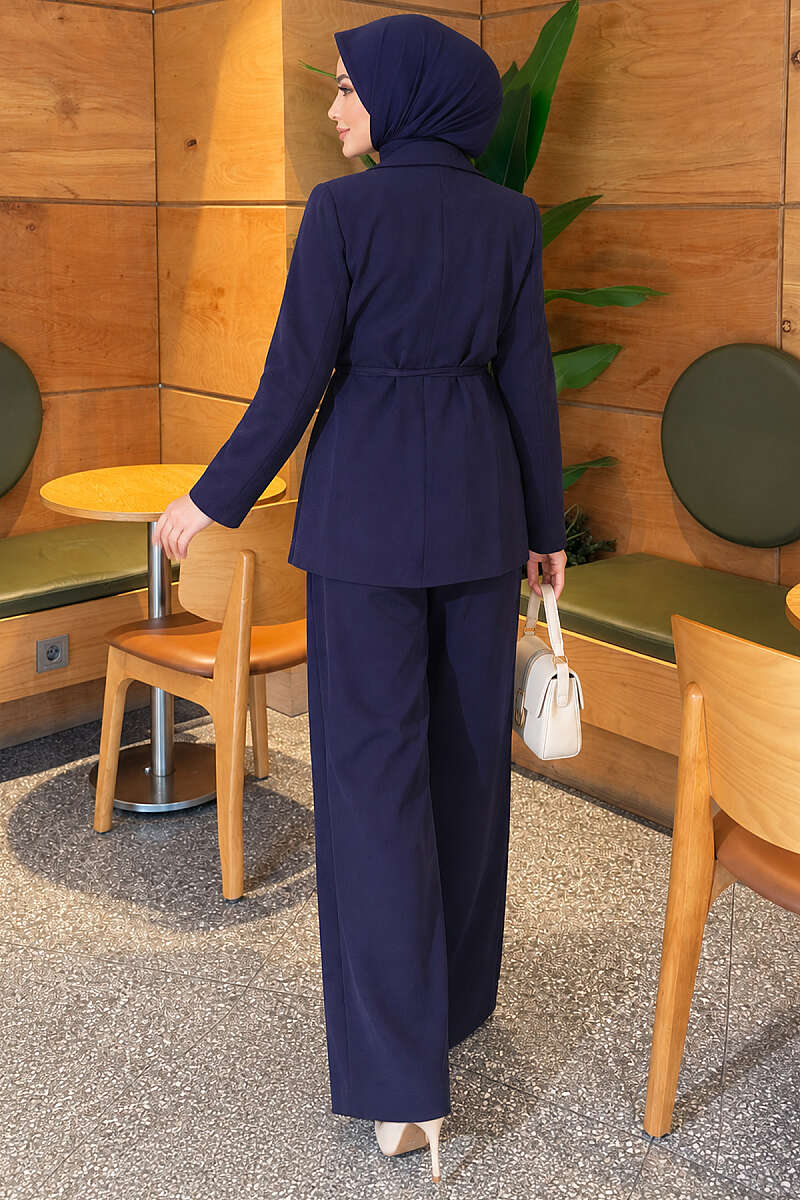 Two-Piece Set with Panelled Jacket - Navy