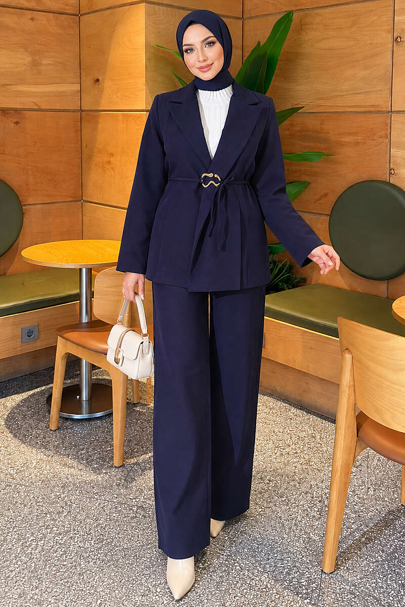 Two-Piece Set with Panelled Jacket - Navy