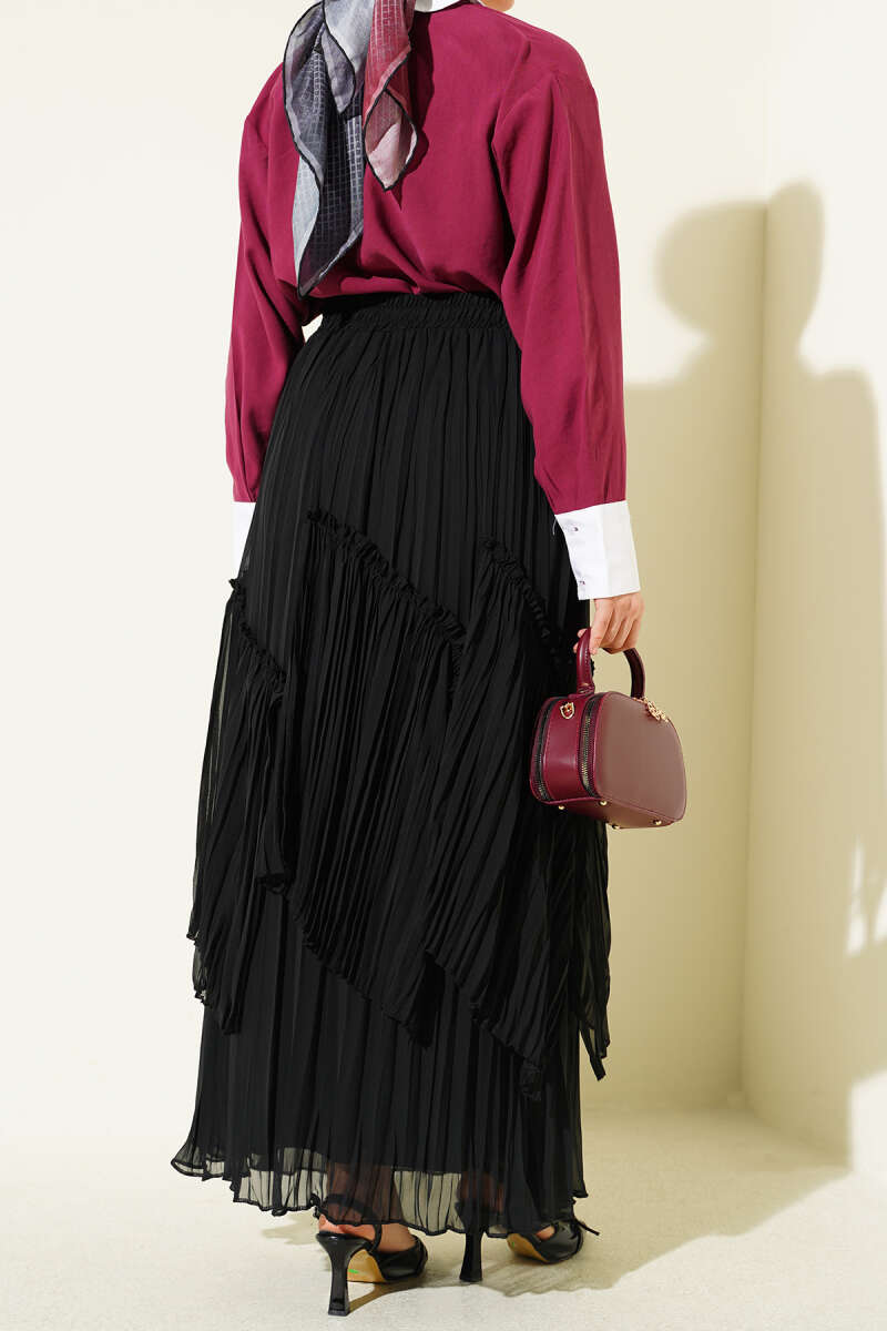 Panelled Plissé Chiffon Skirt - Black