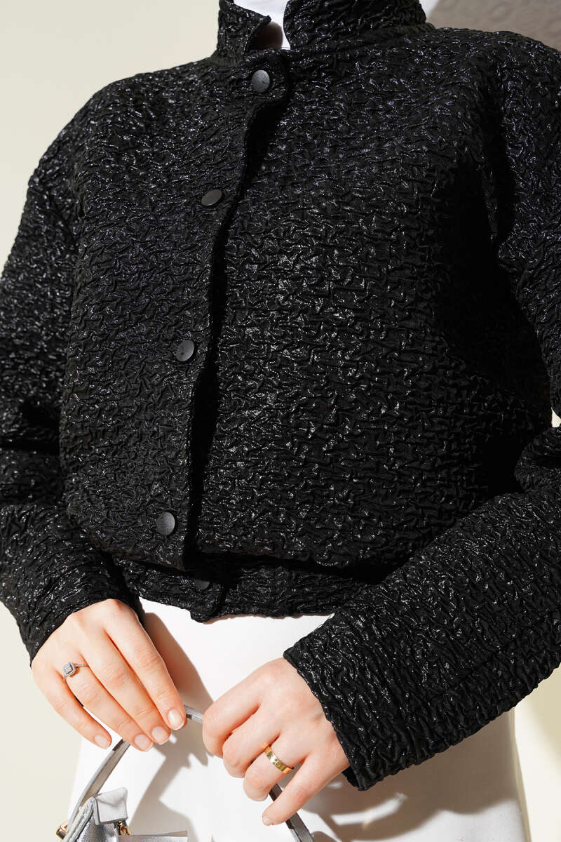 Short Glossy Crinkle Jacket - Black