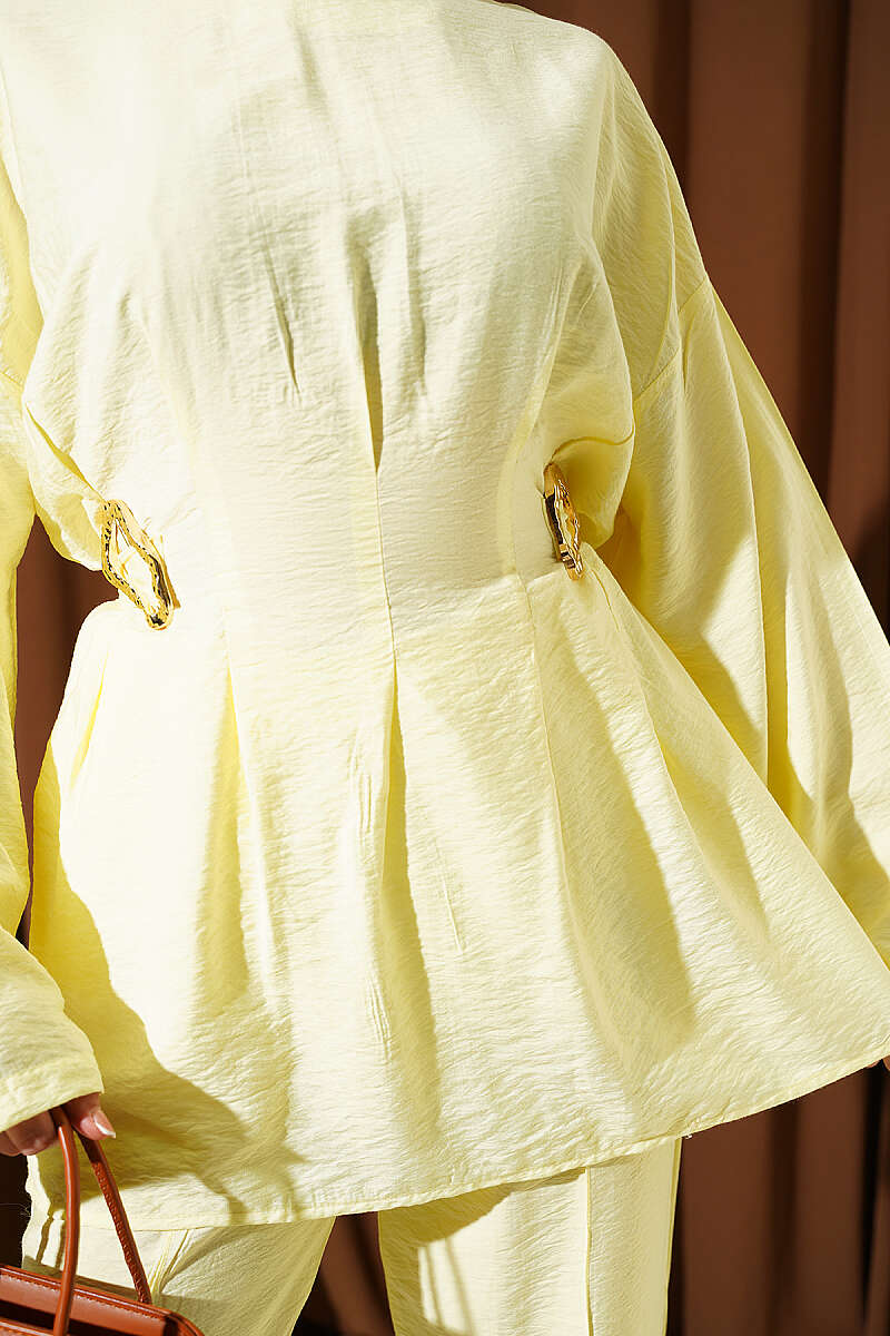 Set with Darts, Buckle and Side Sash - Yellow
