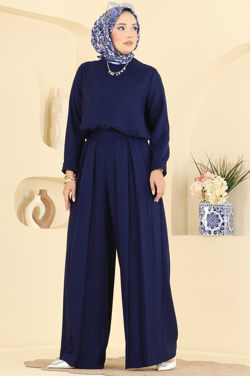 Pleated Linen Two-Piece Set - Light Navy