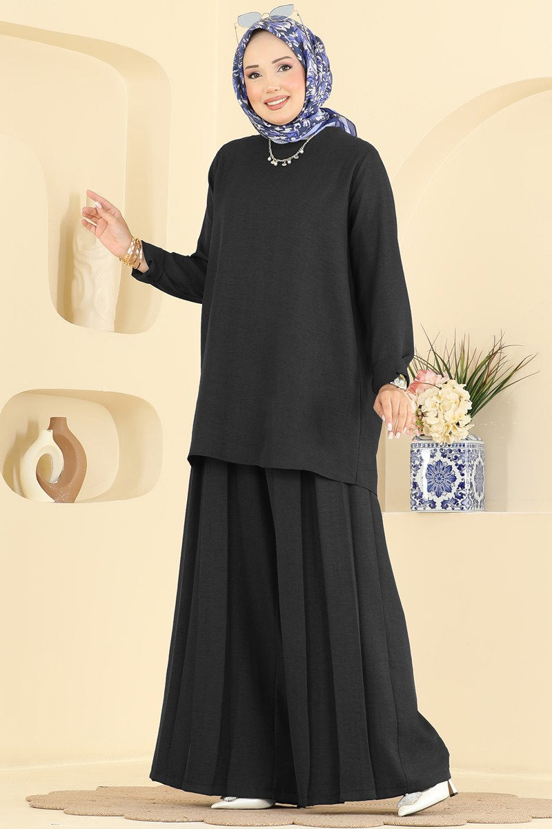 Pleated Linen Two-Piece Set - Black