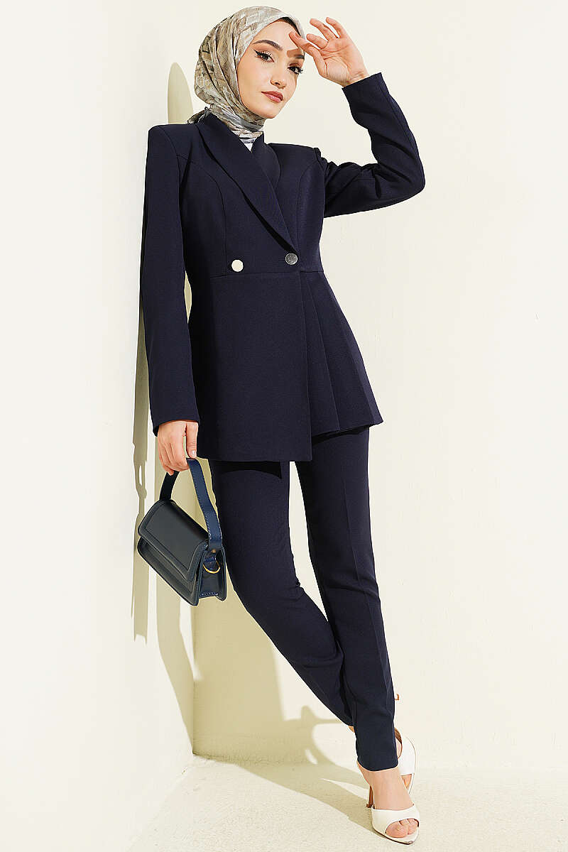 Two-Piece Set with Pleated Blazer - Navy
