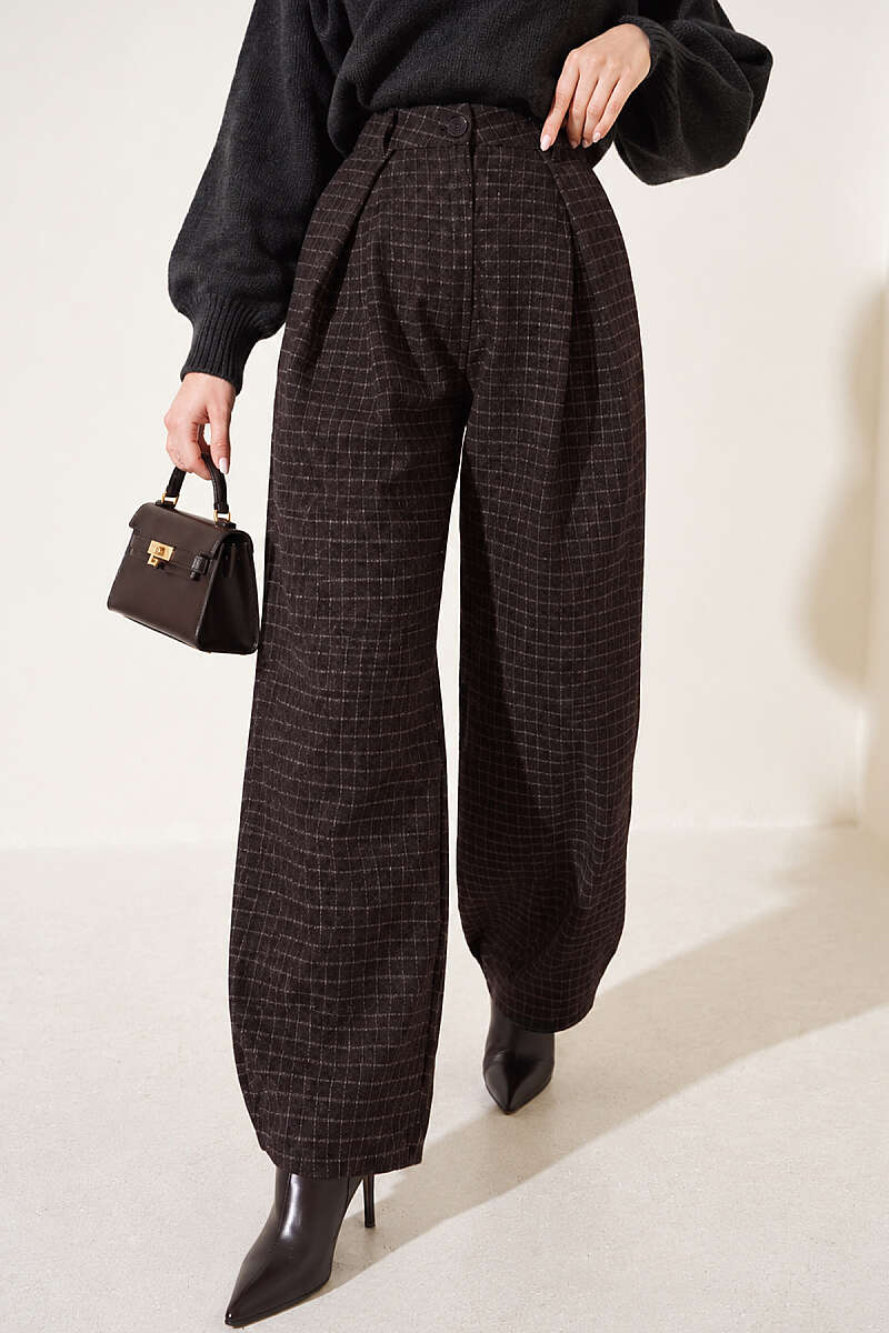 Pleated Plaid Trousers - Dark Brown