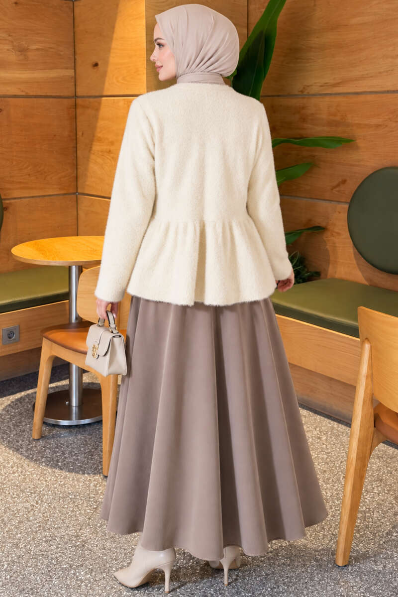 Pleated Brushed Cardigan with Buttons - Ecru