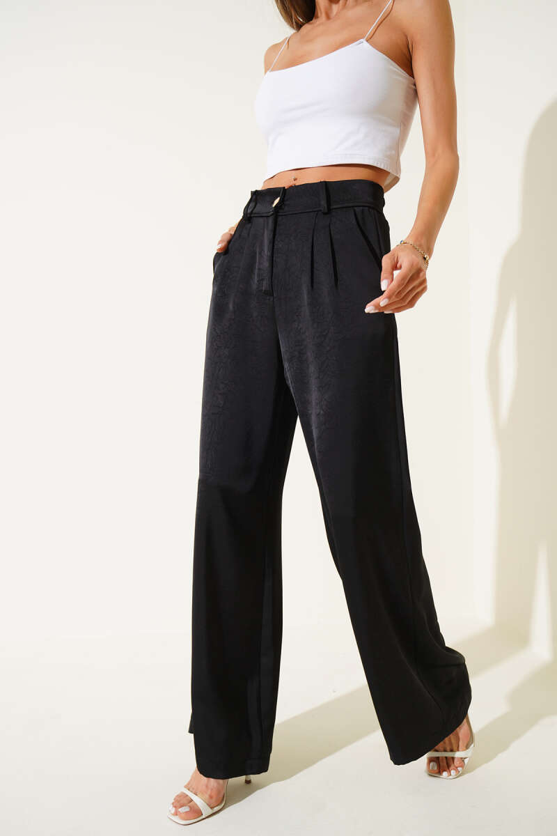 Loose Pleated Satin Pants - Black