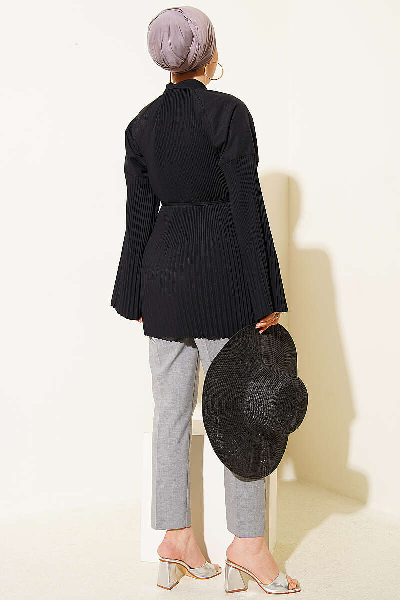 Plissé Shirt with Cord Belt - Black