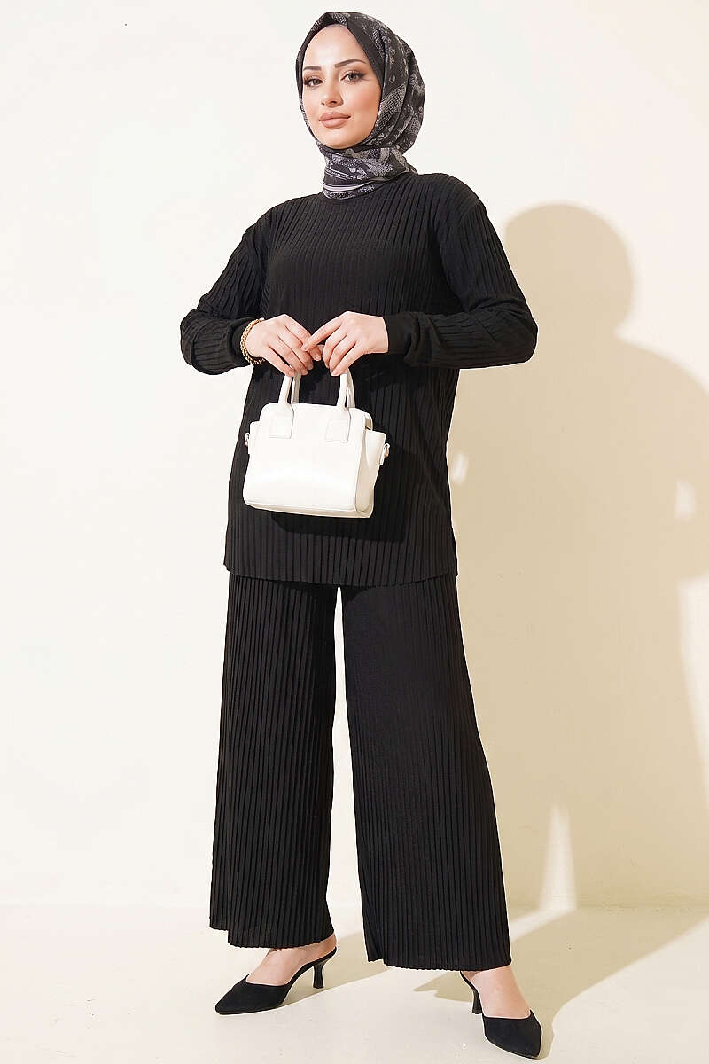 Plissé Sandy Two-Piece Set - Black