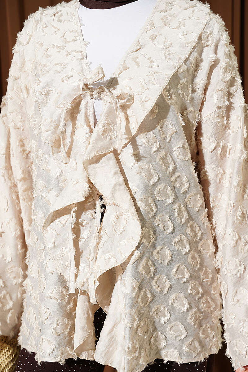 Ruffled Kimono with Tassels and Tie - Beige