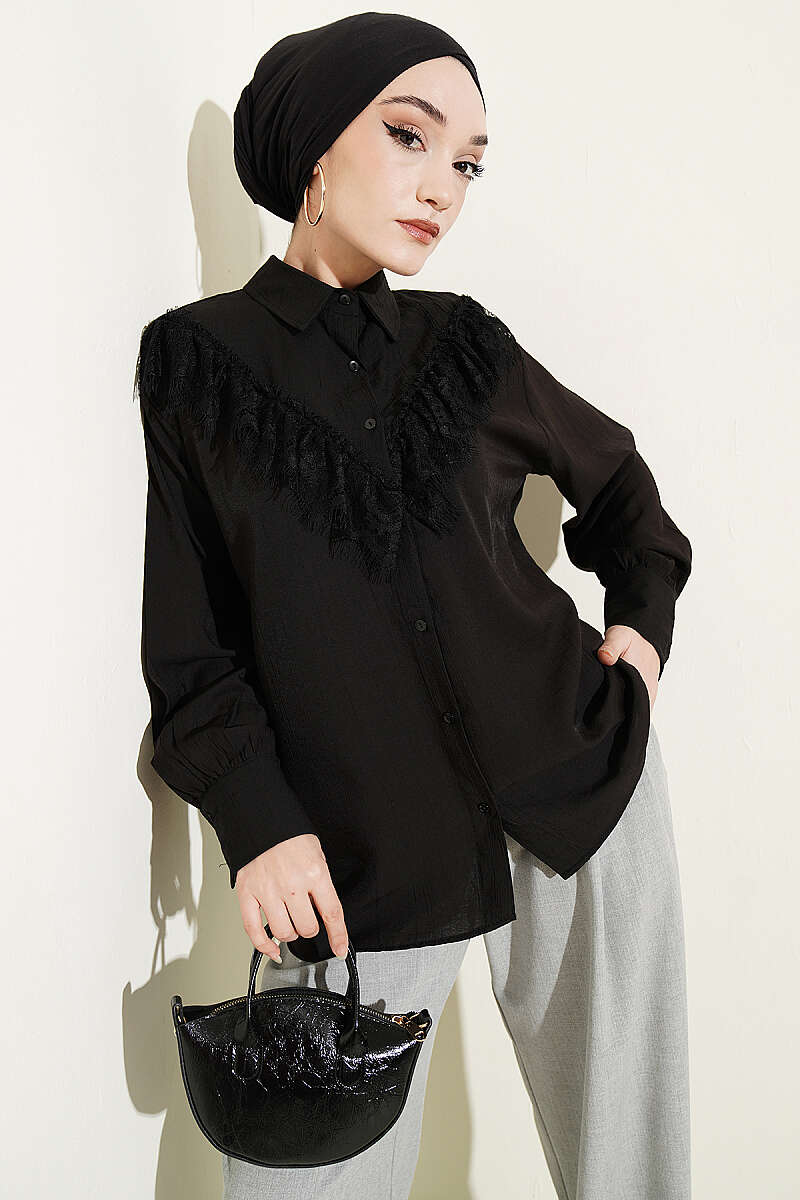 Lace V Shirt with Tassels - Black