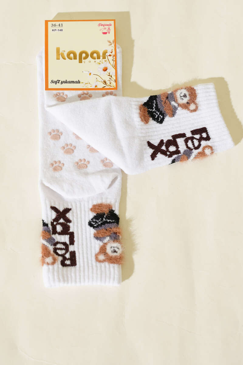 Relax Print Fluffy Ankle Socks - White