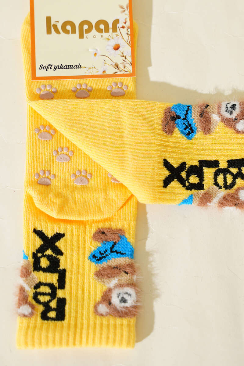 Relax Print Fluffy Ankle Socks - Yellow