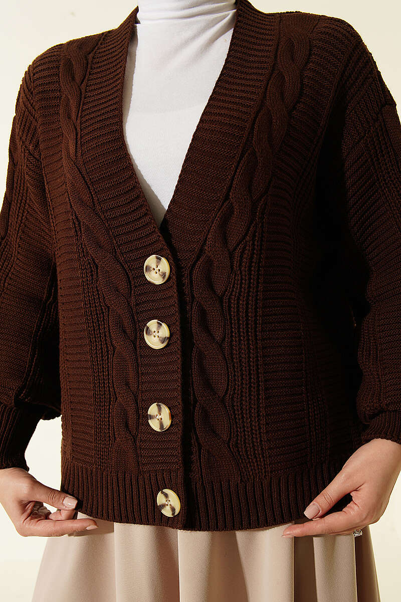 Short Cable-Knit Button Cardigan - Brown