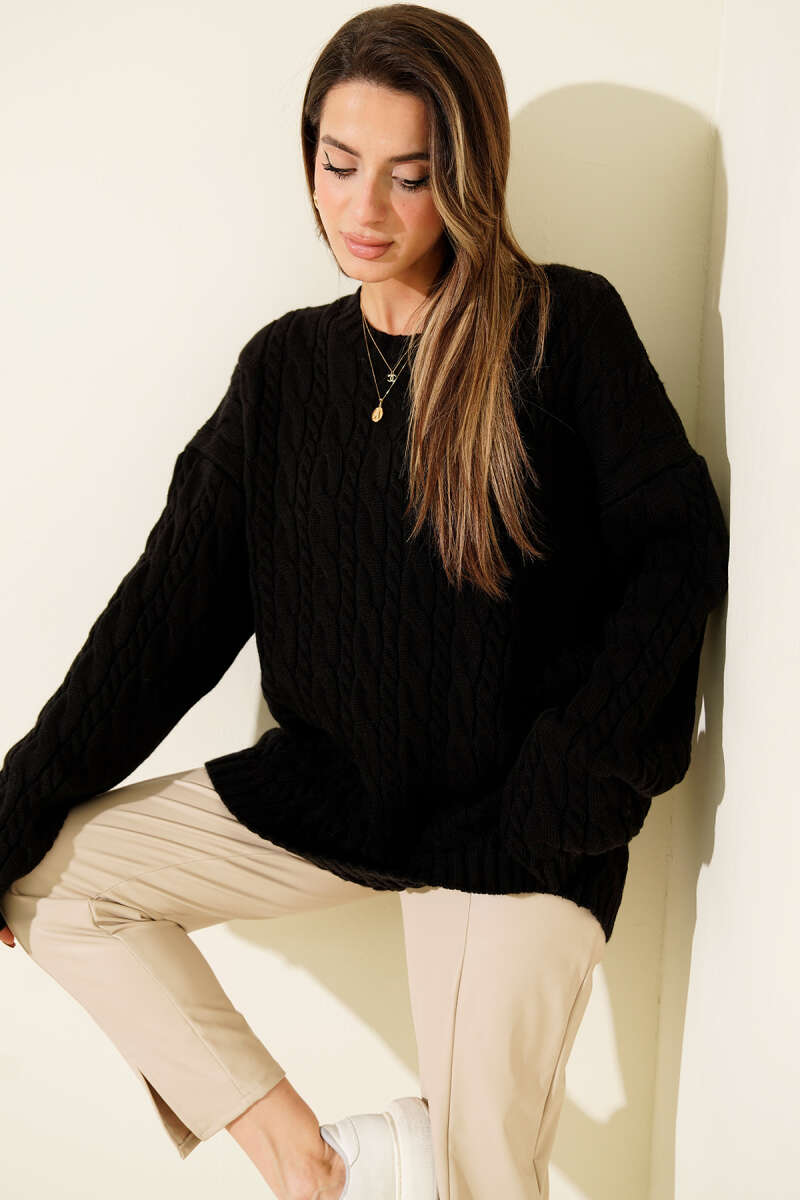 Loose Cable-Knit Sweater - Black