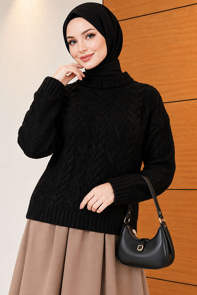 Cable-Knit Sweater - Black