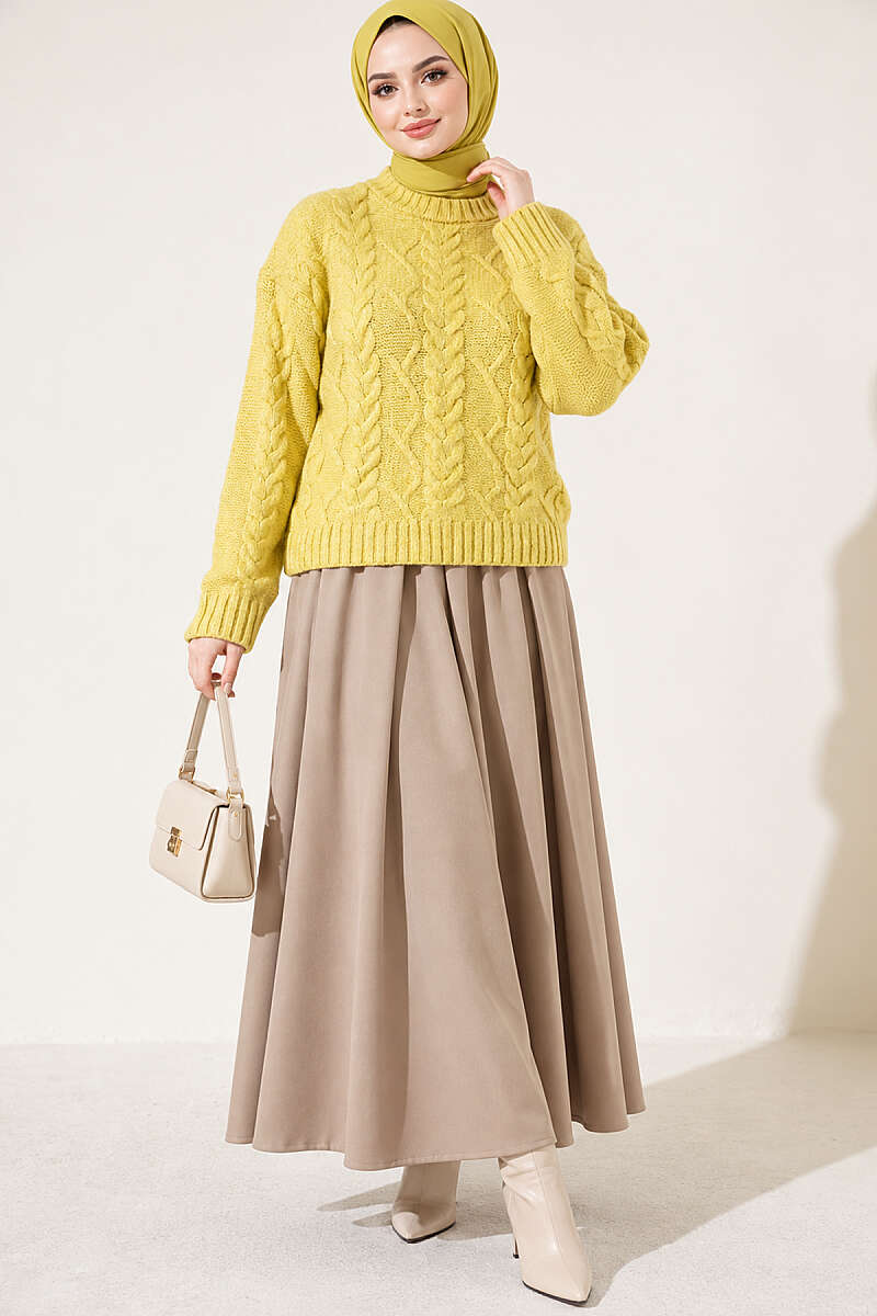 Cable-Knit Sweater - Olive