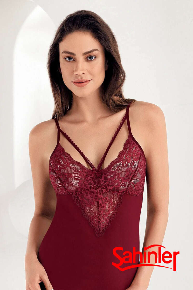 Şahinler Lace Spaghetti-Strap Camisole - Burgundy