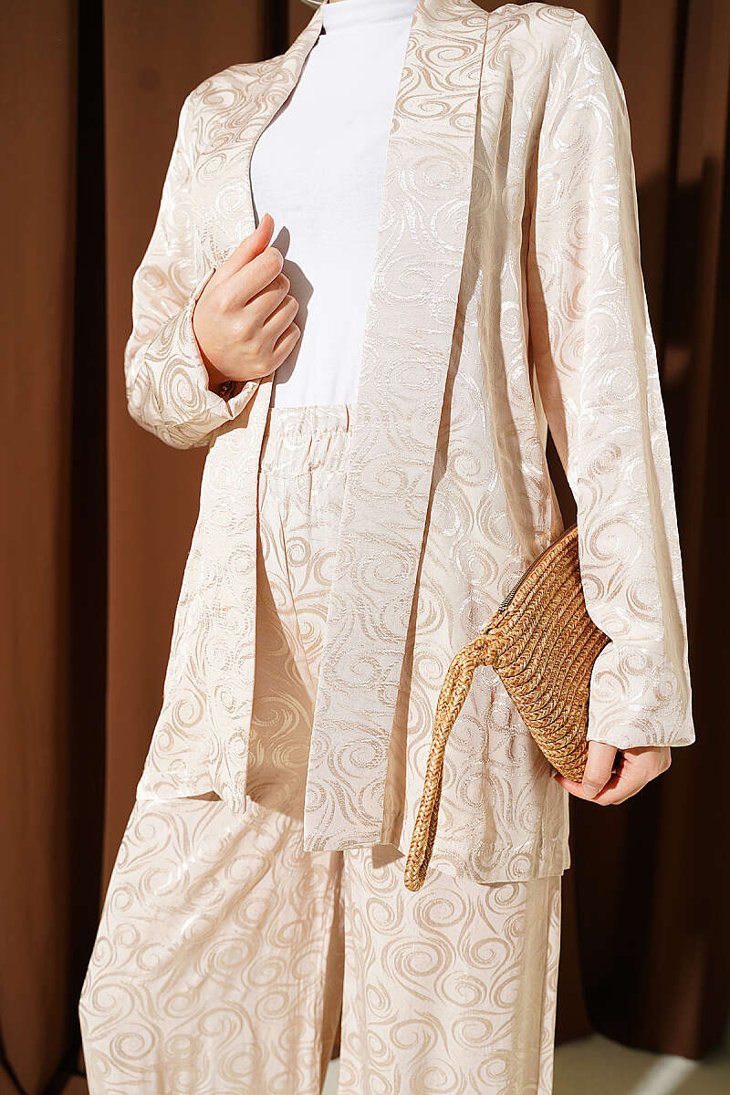 Shawl-Collar Swirl Jacquard Set - Beige
