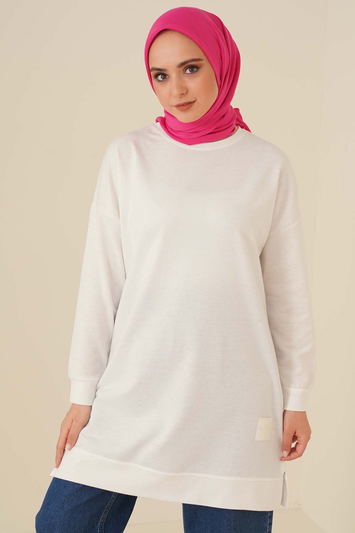 Loose Tunic with Emblem - White