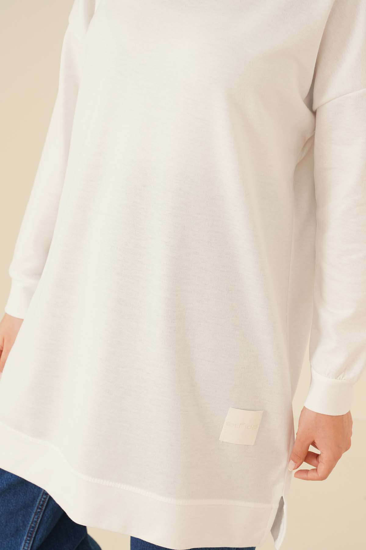 Loose Tunic with Emblem - White